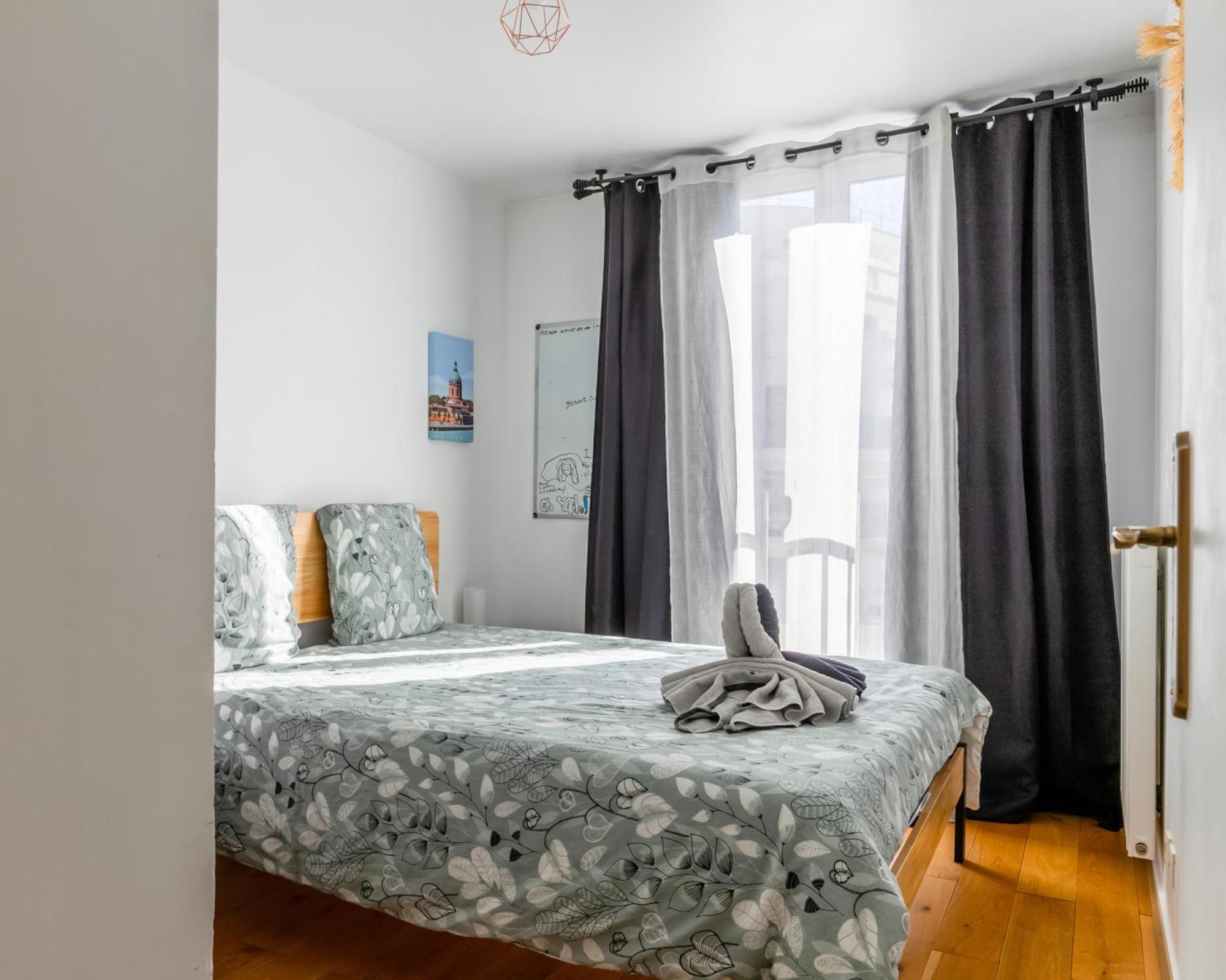 Transports, Parking, A/C & Equipped For Long Stays Saint-Ouen  Luaran gambar